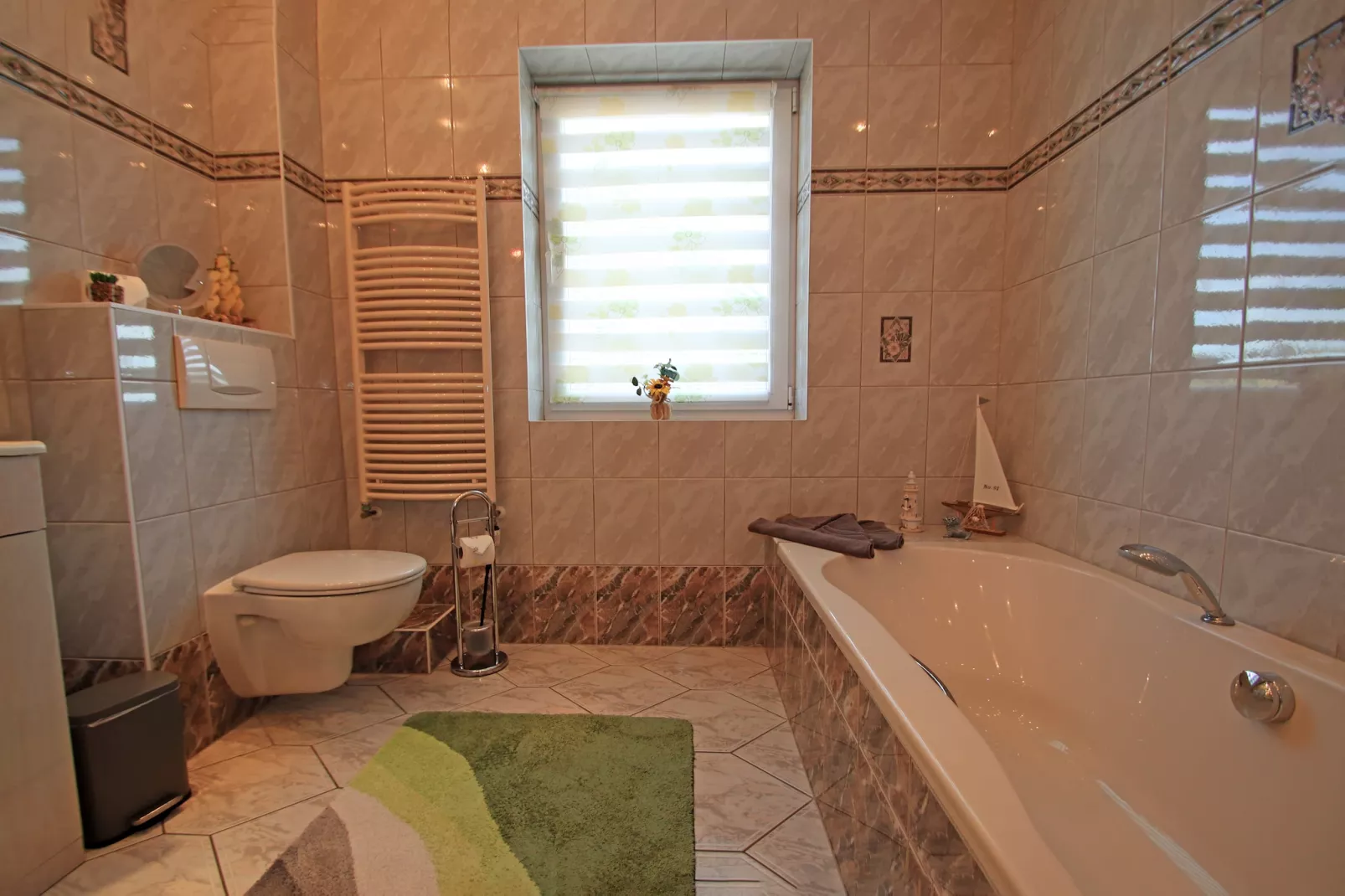 Schönes Ferienhaus in Alt Bukow Gaida - Badkamer