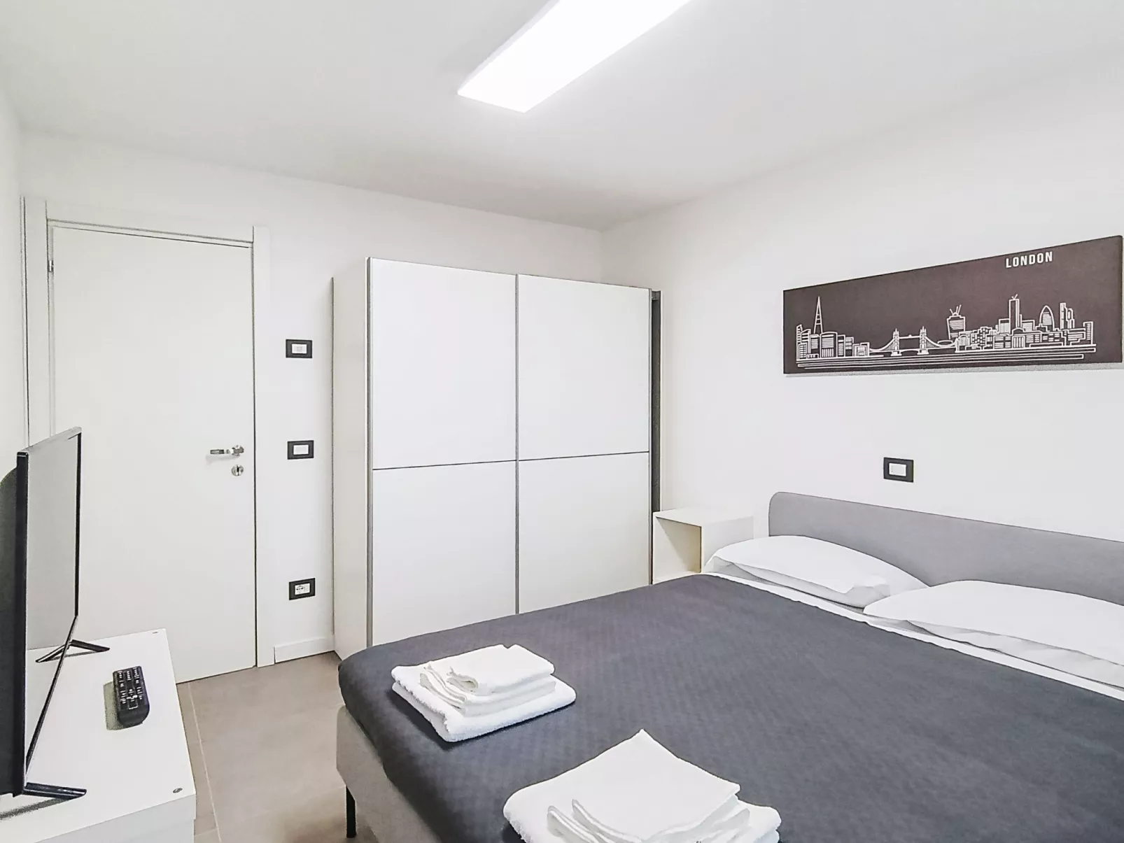 MB Guest House - Binnen
