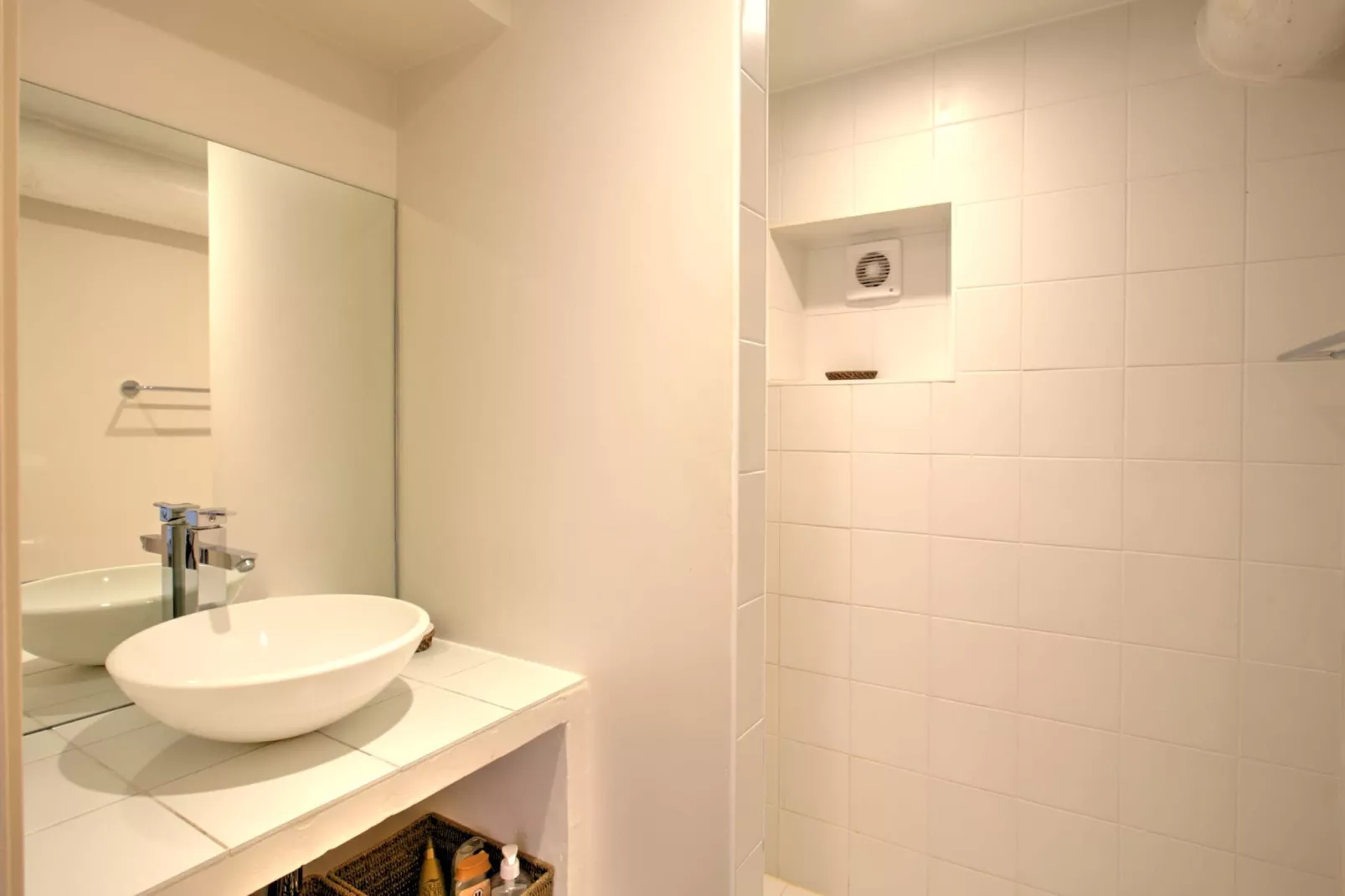 La Garrigue L362 - Badkamer