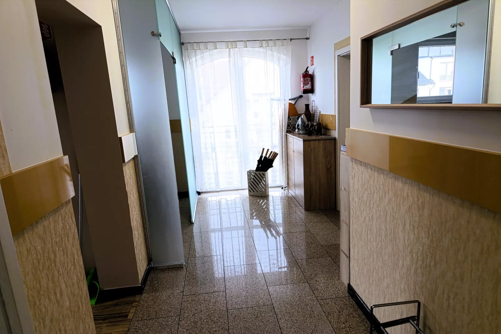 Komfortowy apartament dla 9 osób I piętro - Hal-ontvangst