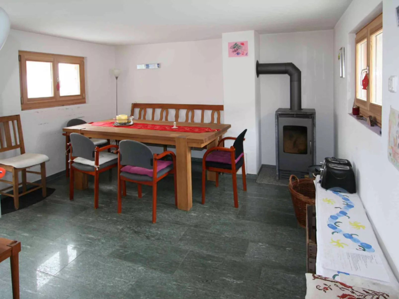 Ambach79, (Avers). - Binnen