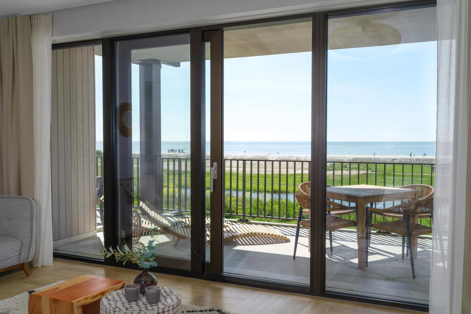 Luxury Beach Apartment | 4 Pers. - Terrasbalkon