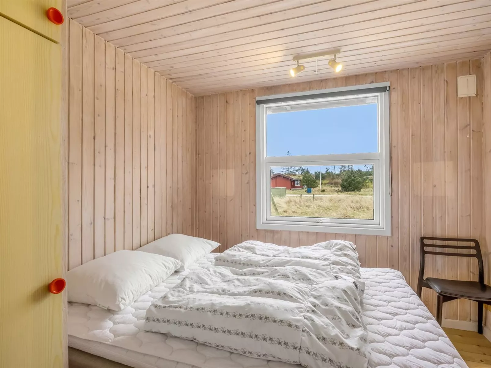 "Sighfrith" - 500m from the sea - Binnen
