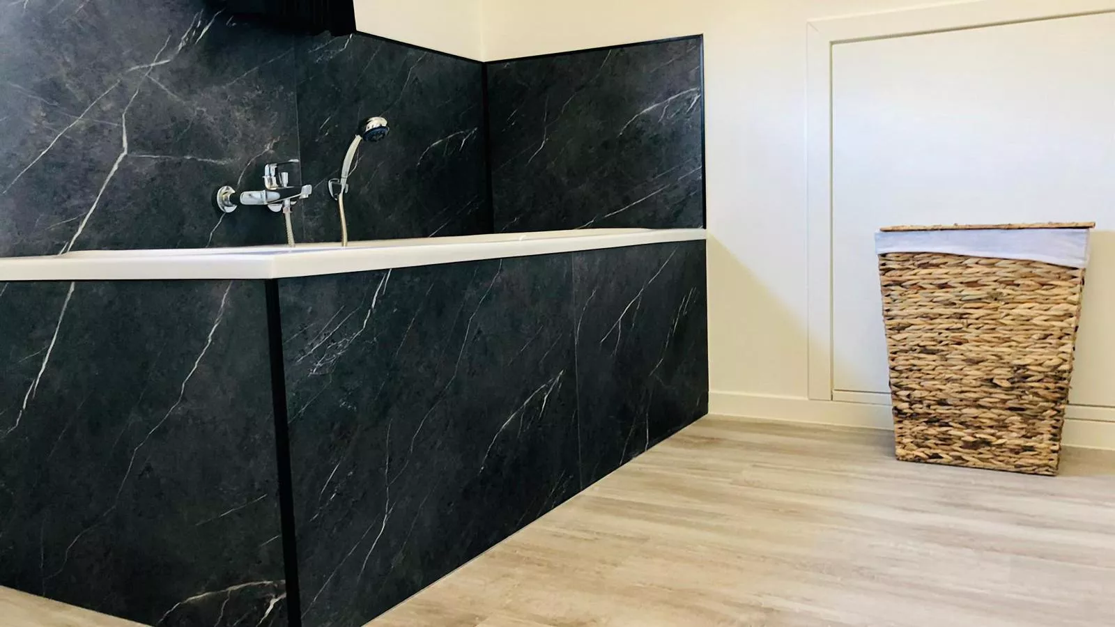 Lac Bleu 39 - Badkamer