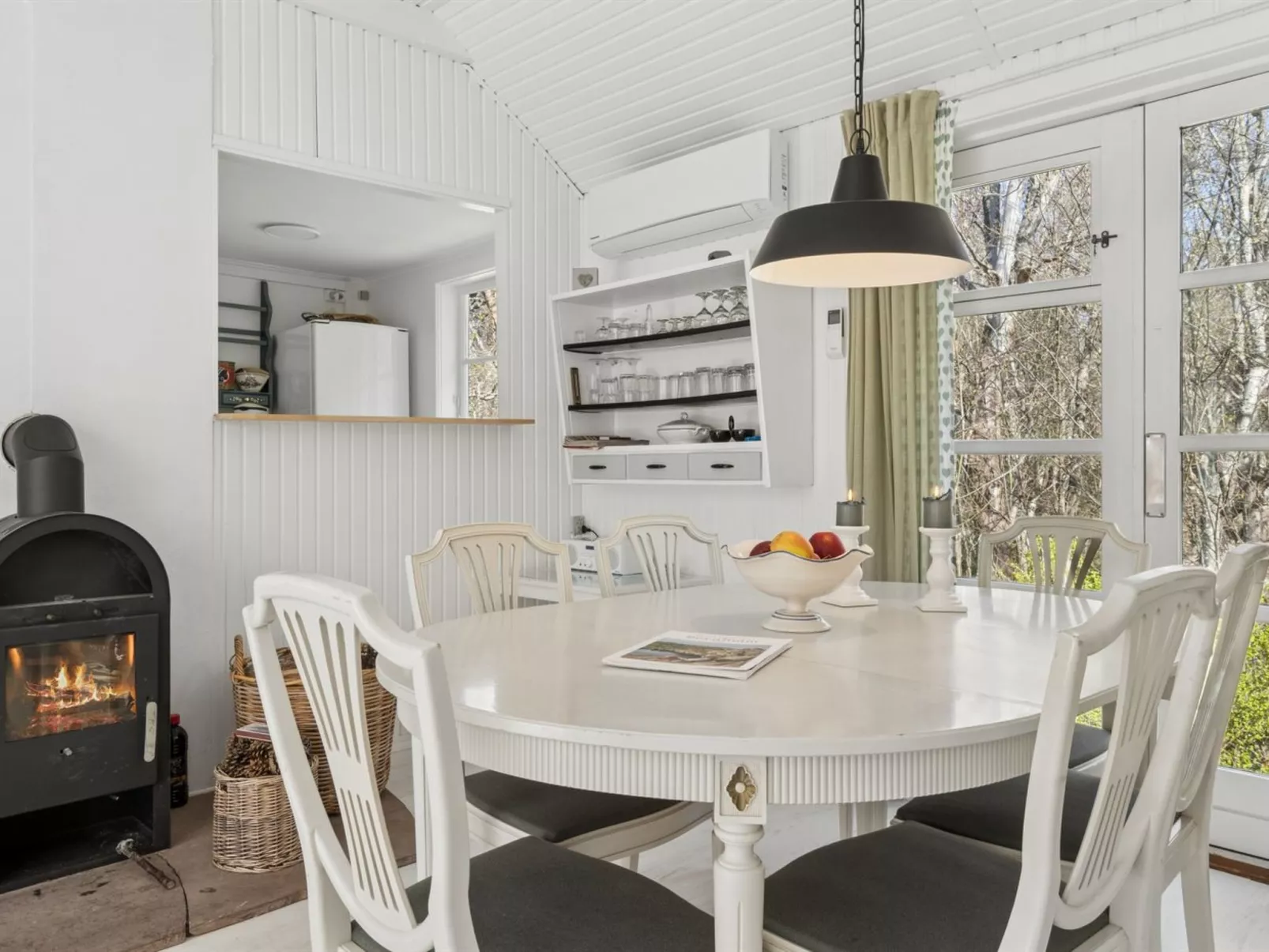 "Lucie" - 50m from the sea - Binnen