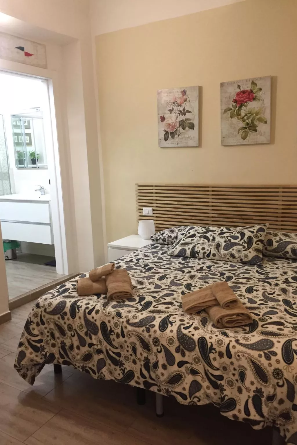 GUELFA HOUSE - Binnen