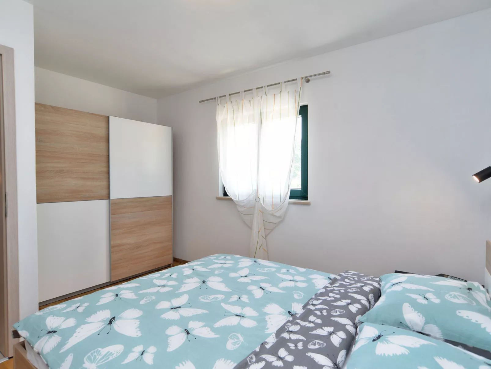 House 2157 - Binnen