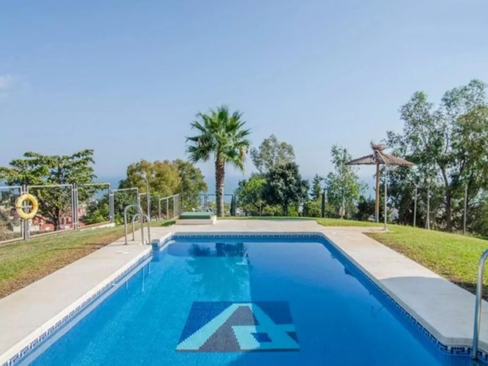 "Jaén" mit Gemeinschaftspool in einem andalusischen "Cortijo" in Chilches - Buiten