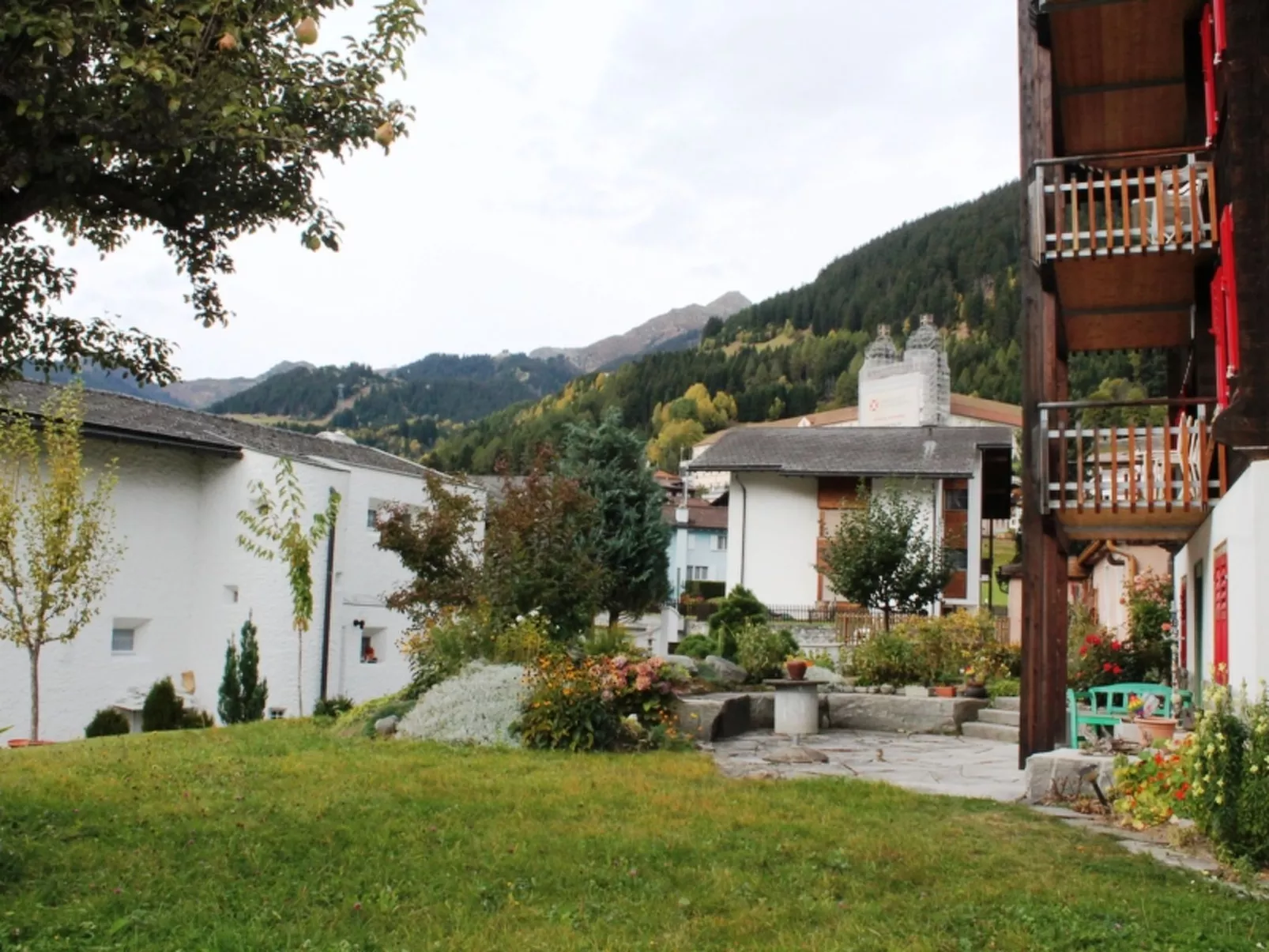 Chalet Scaletta de Castelberg, (Disentis/Mustér). - Buiten