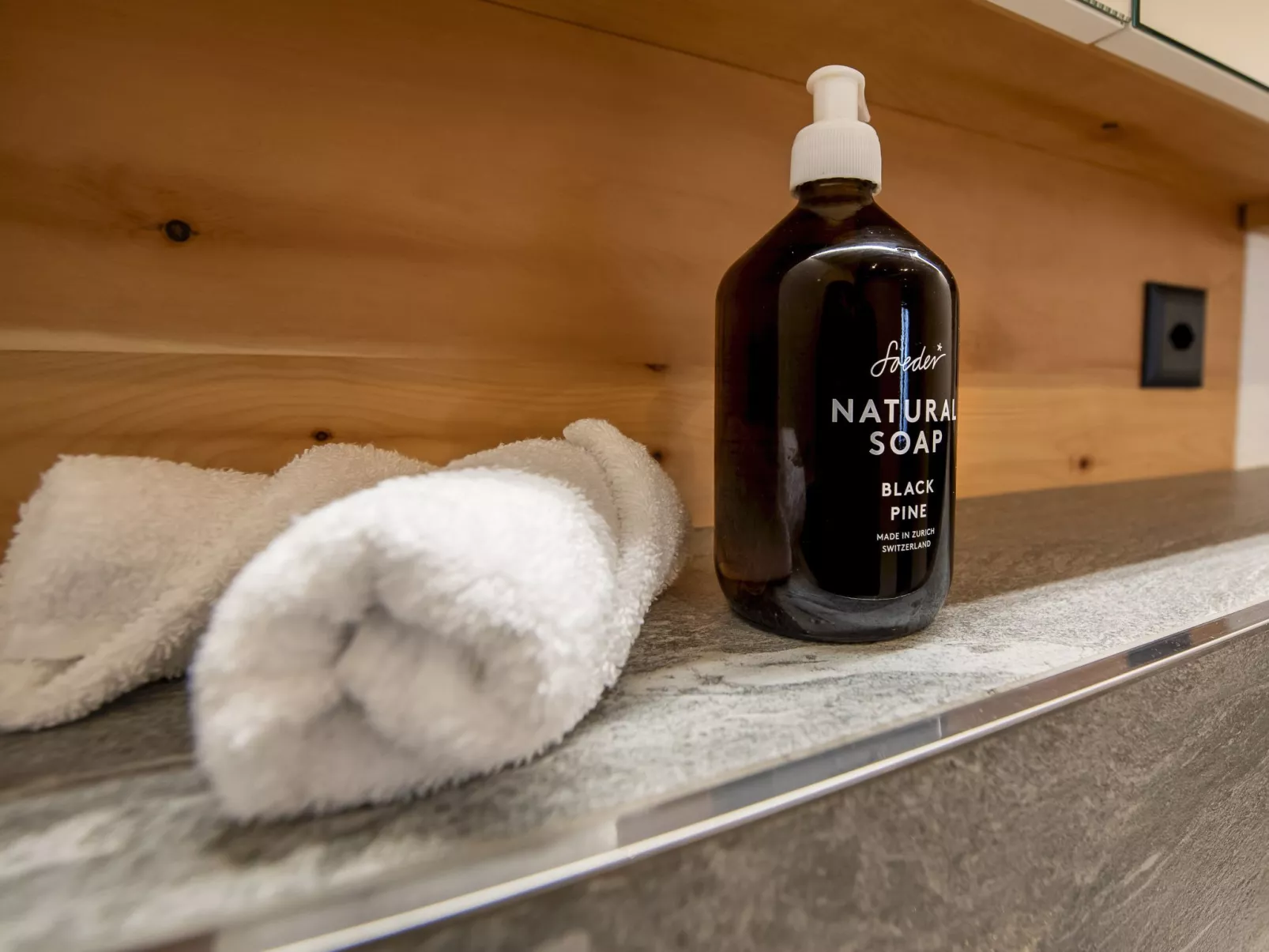 Flem Mountain Lodge, (Flims Waldhaus). Moderne neue 4.5 Ferienwohnung - Image-tags.info
