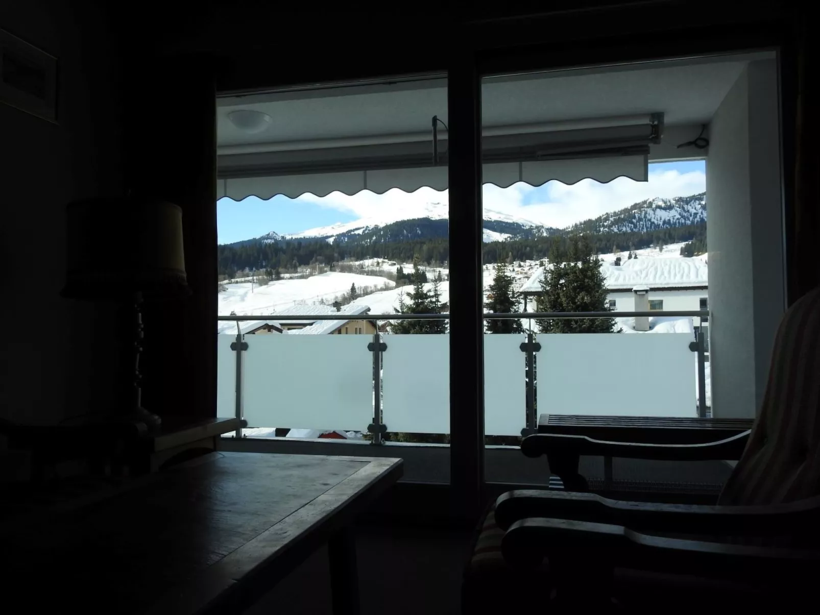 Ner B / Hartl, (Flims Dorf). 2.5 Zimmerwohnung - Binnen