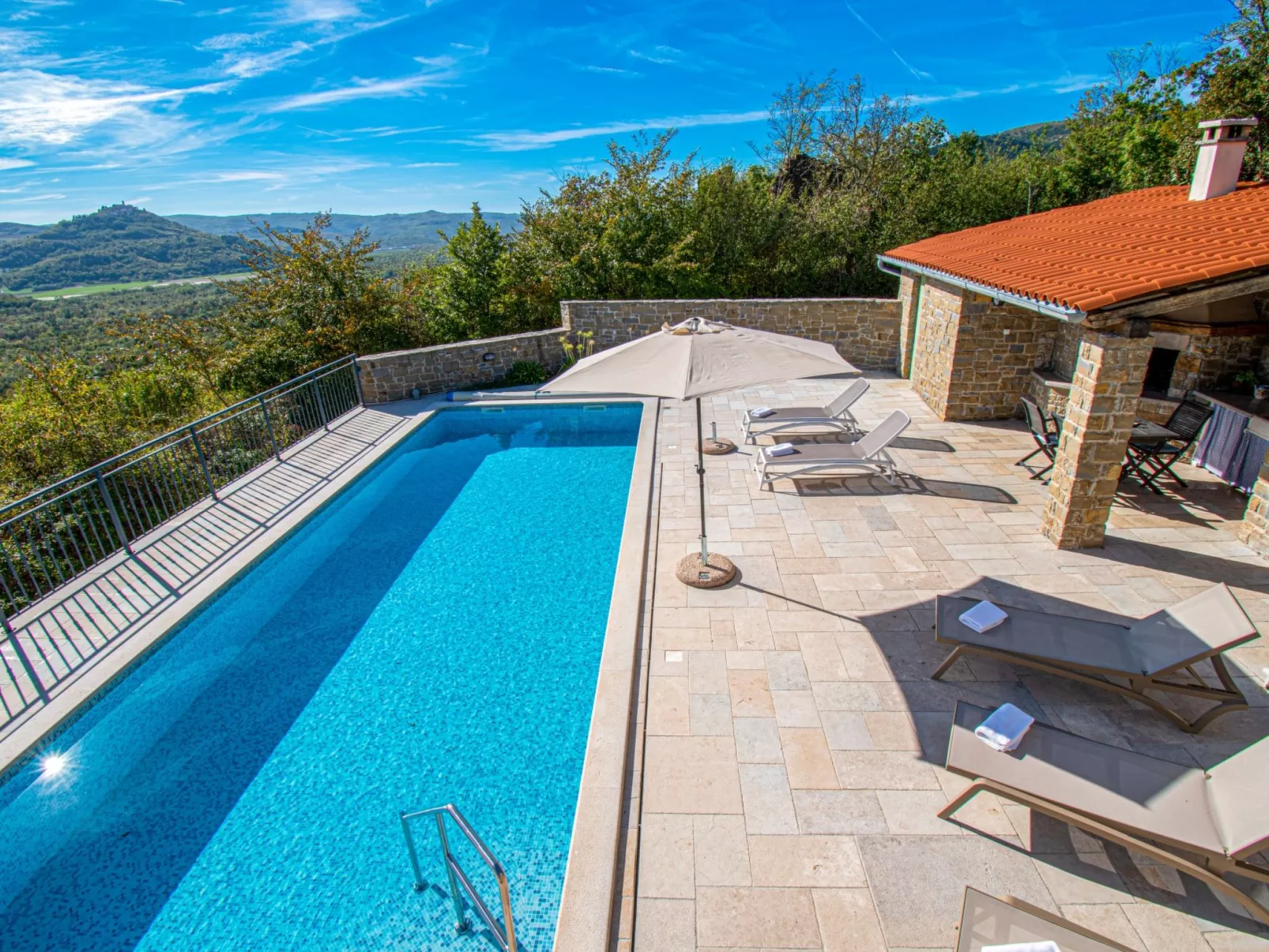 Villa Banic Motovun - Buiten