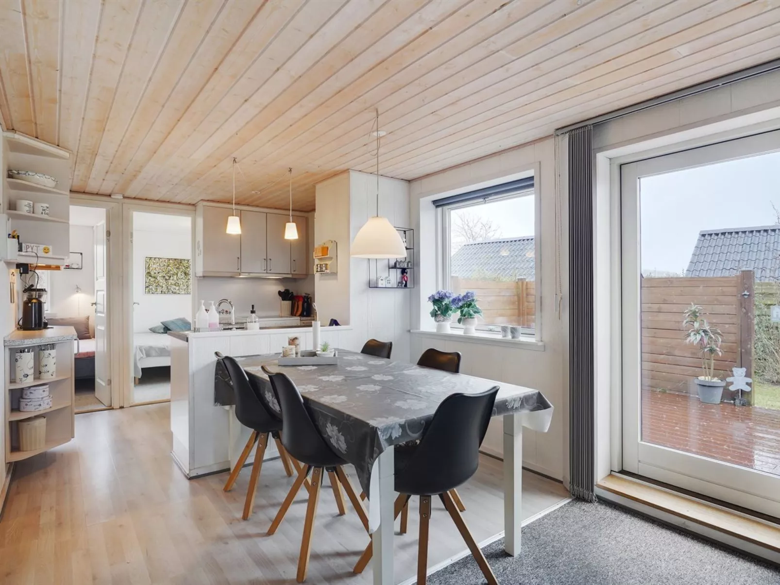 "Gisl" - 400m from the sea - Binnen