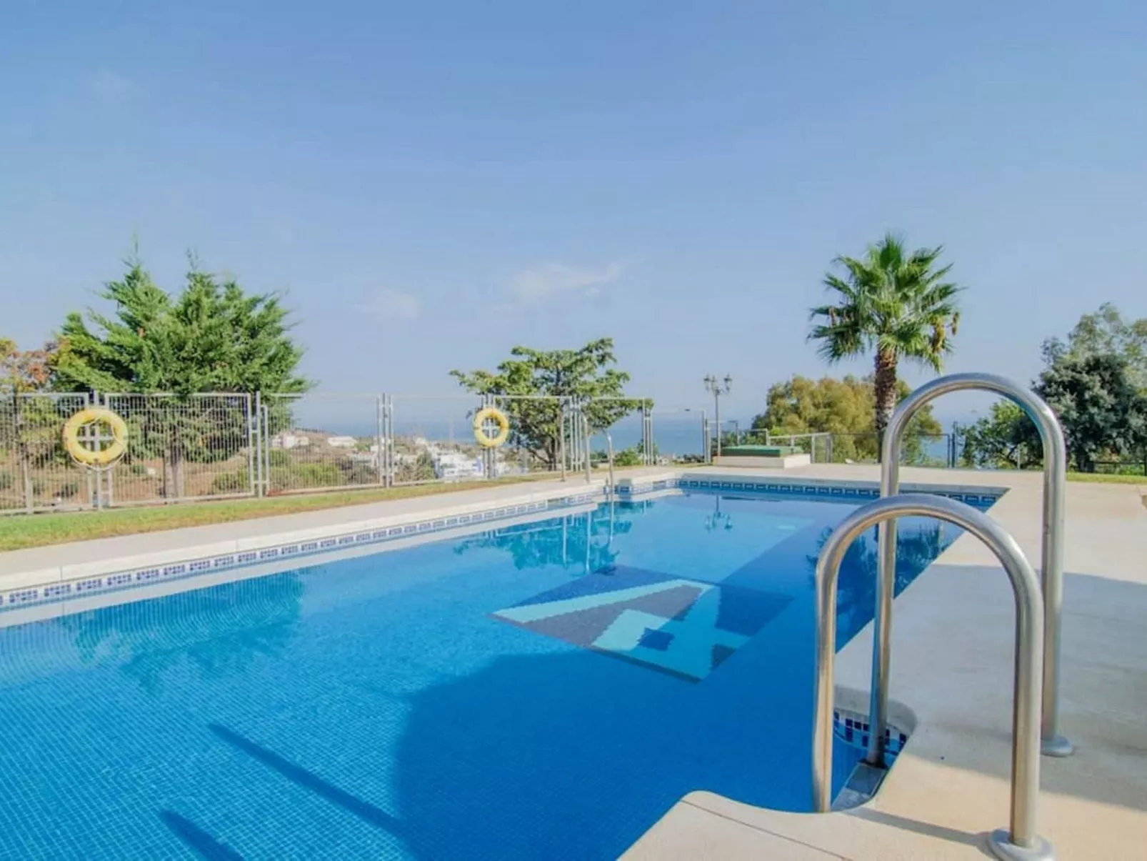 "Huelva" mit Gemeinschaftspool in einem andalusischen "Cortijo" in Chilches - Buiten