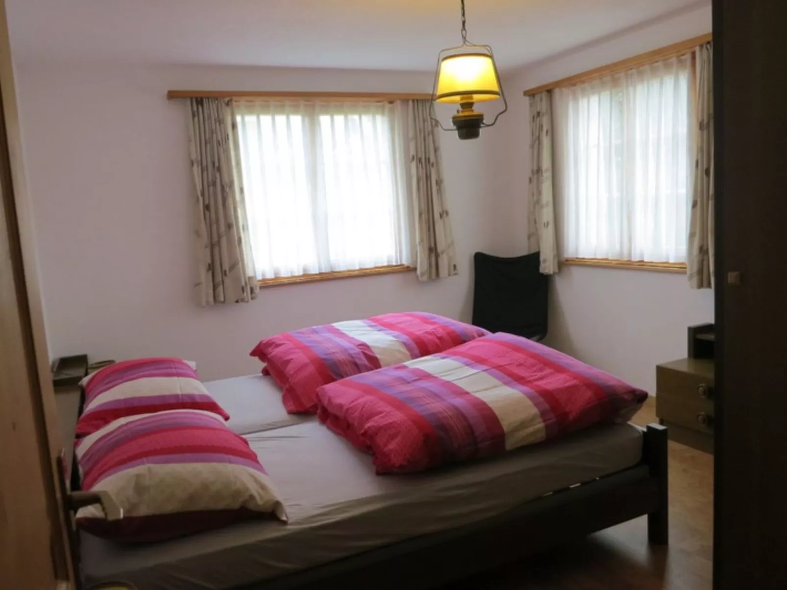 Casa Davos Cuort Good, Vella, (Vella). - Binnen