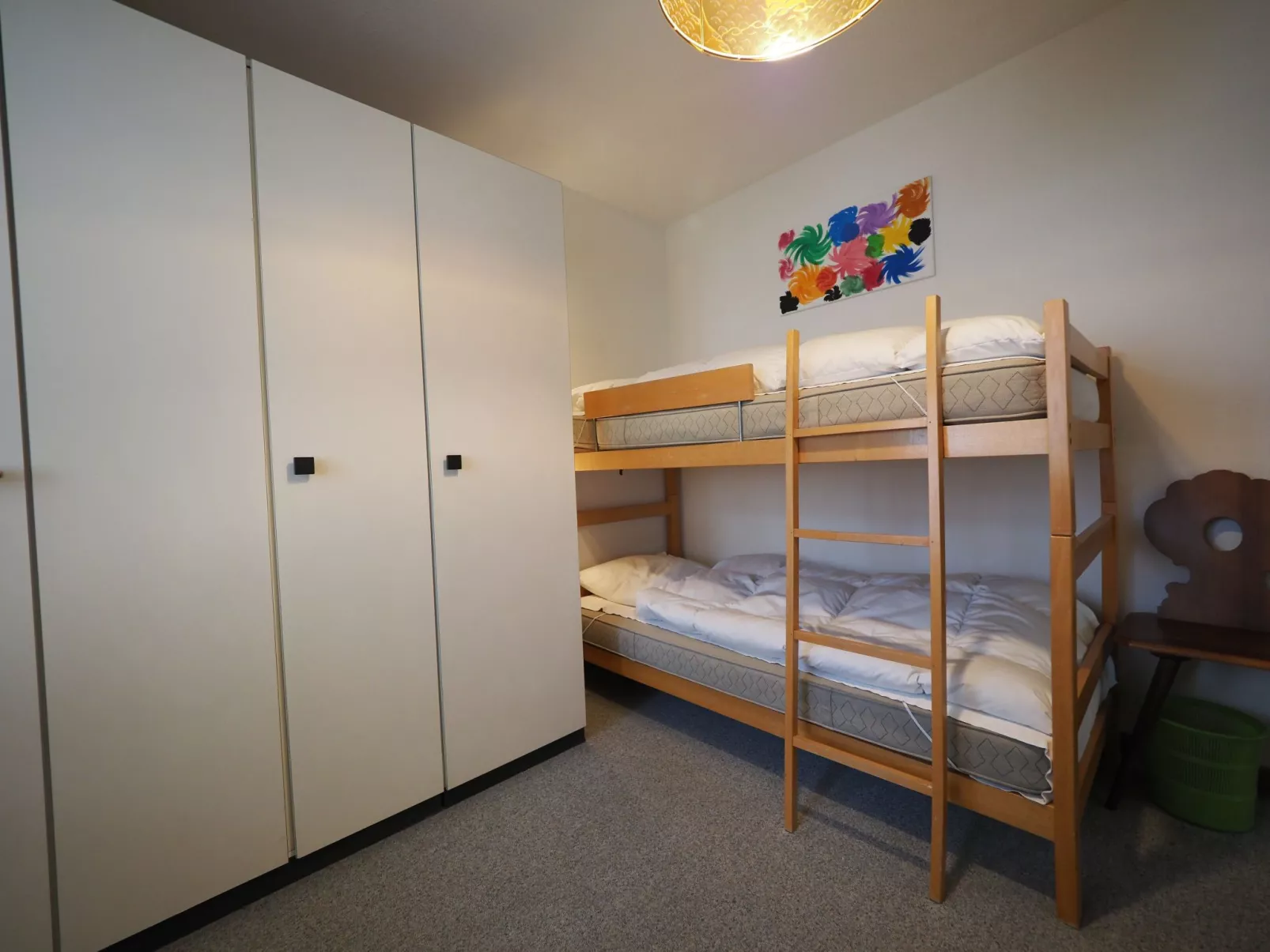 Arcula, (Flims Dorf). Grosszügige 3.5 Zimmerwohnung, 105 m2, ruhig & zentral ge - Image-tags.info