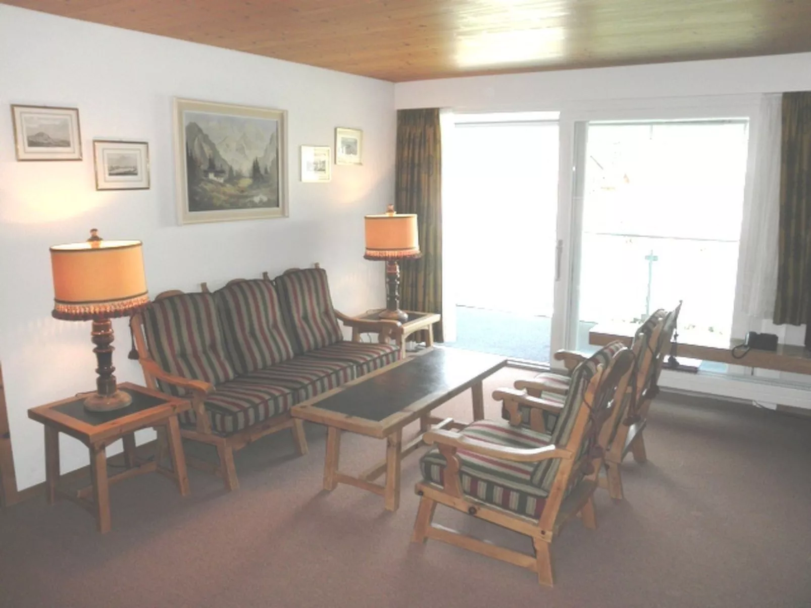Ner B / Hartl, (Flims Dorf). 2.5 Zimmerwohnung - Binnen
