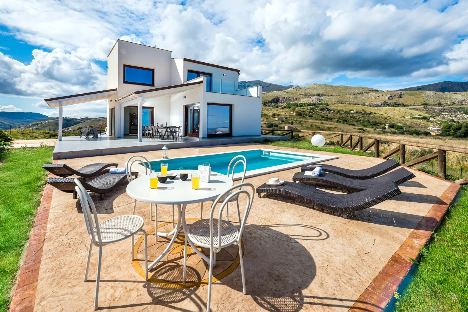 Villa Rocchi Livreri - Terrasbalkon