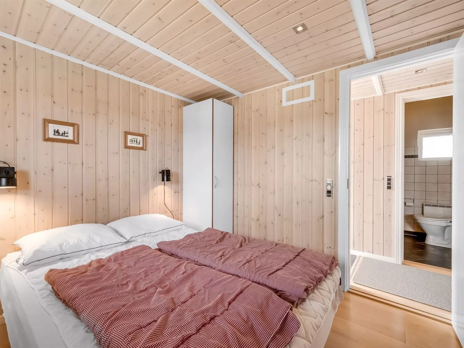 "Cristine" - 400m from the sea - Binnen