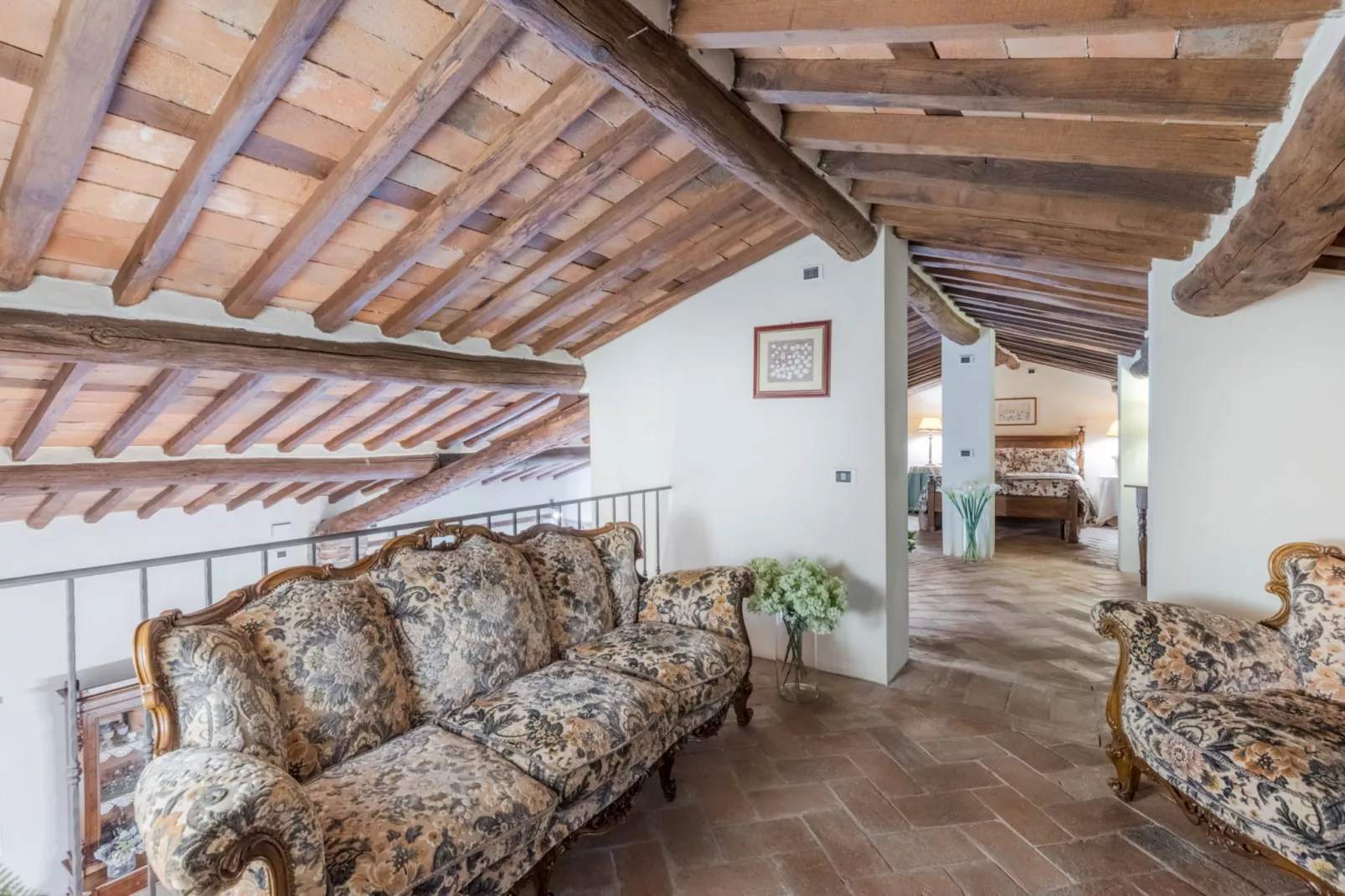 Citrus Charm Farmhouse - Woonkamer
