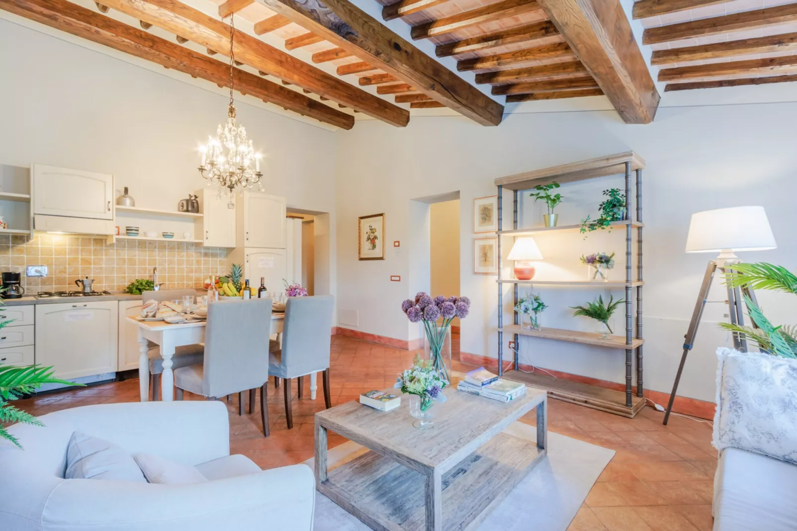 Maria Farmhouse Apartment in Wine Resort in Lucca - Woonkamer