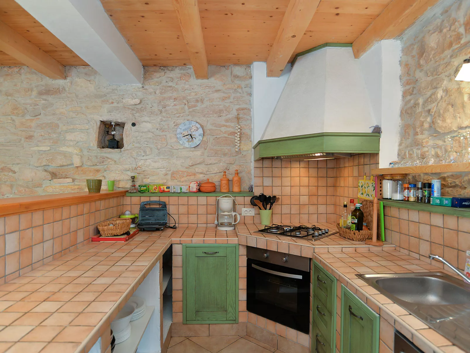 House 704 - Binnen