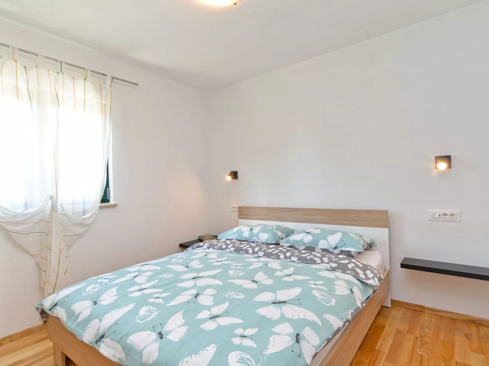 House 2157 - Binnen