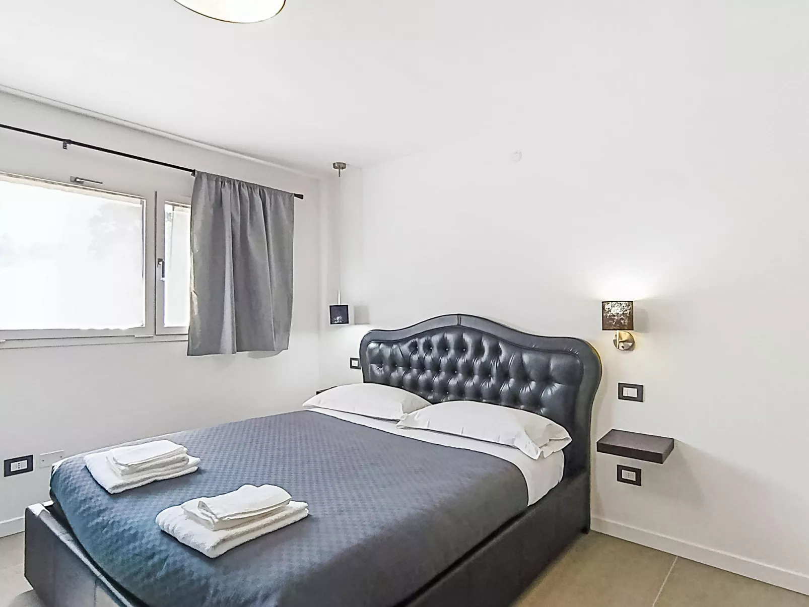 MB Guest House - Binnen