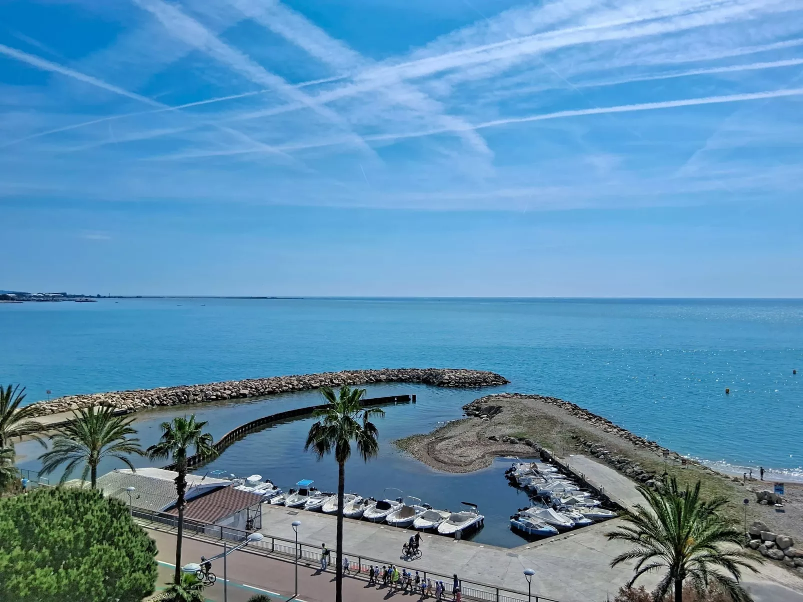 Le Grand Large - Buiten