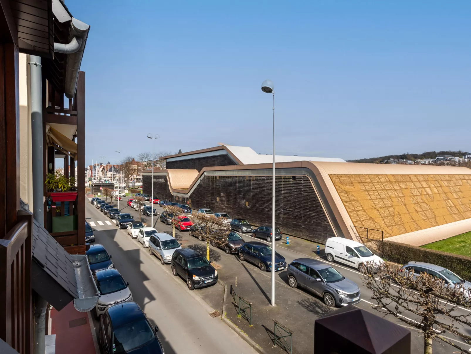 Le Carrousel des Sports - Buiten