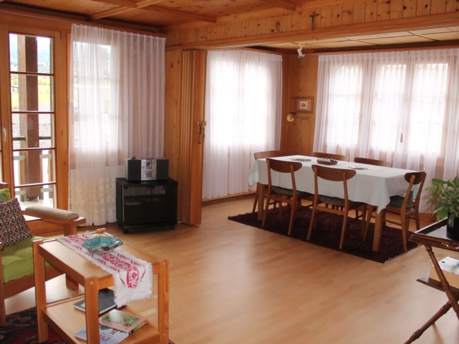 Chalet Scaletta de Castelberg, (Disentis/Mustér). - Binnen