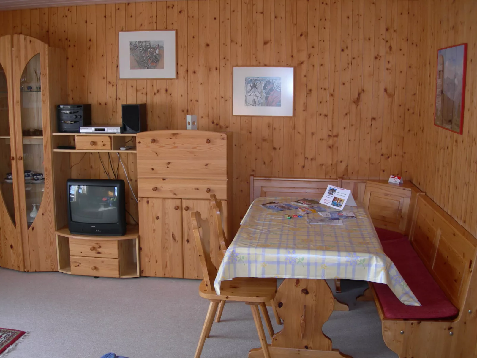 Schweizer, Obersaxen-Affeier, (Obersaxen). - Binnen