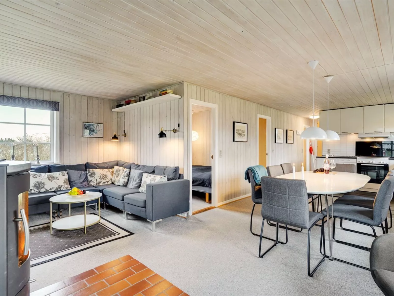 "Maikel" - 900m from the sea - Binnen