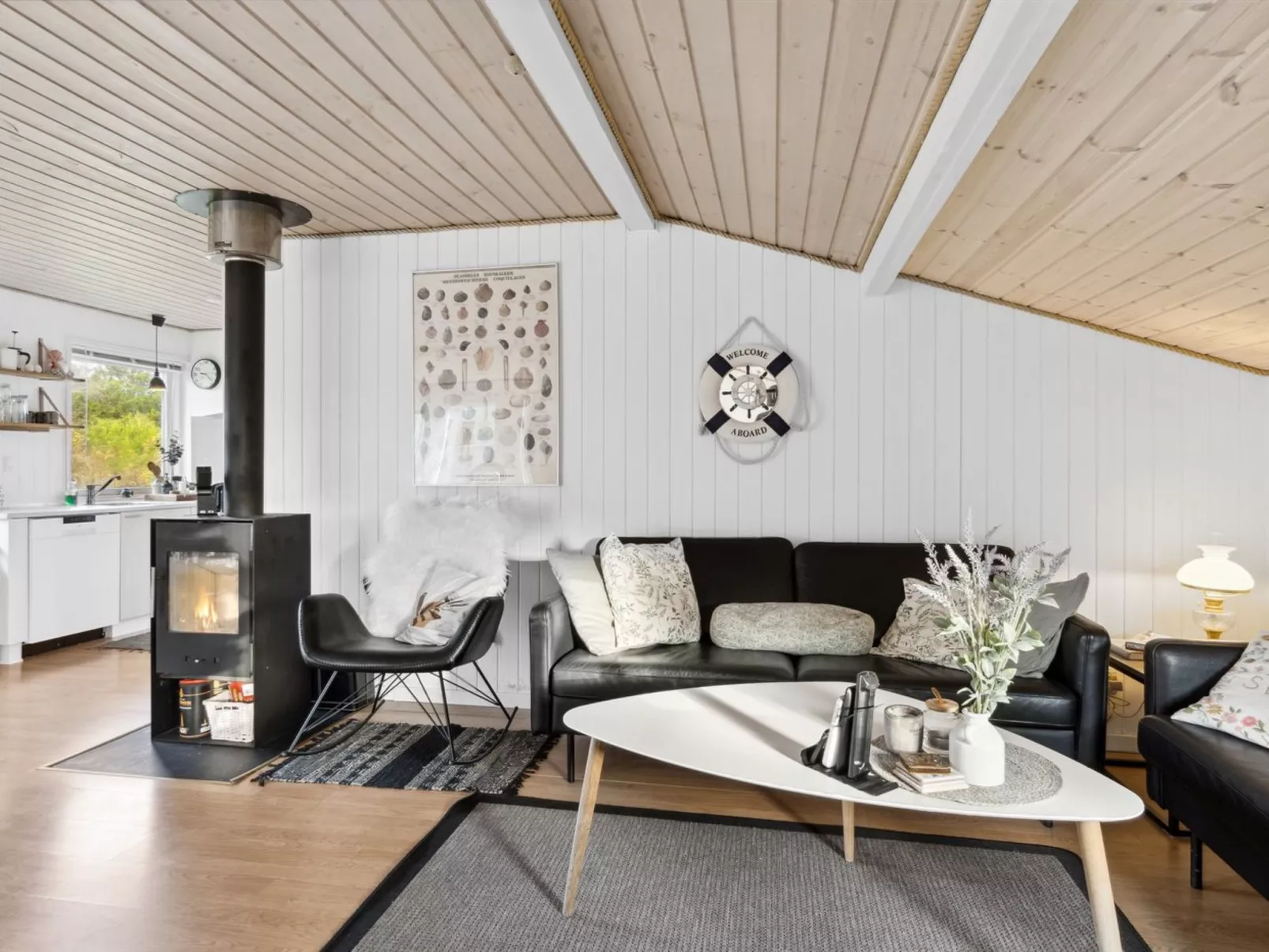 "Antonella" - 400m from the sea - Binnen