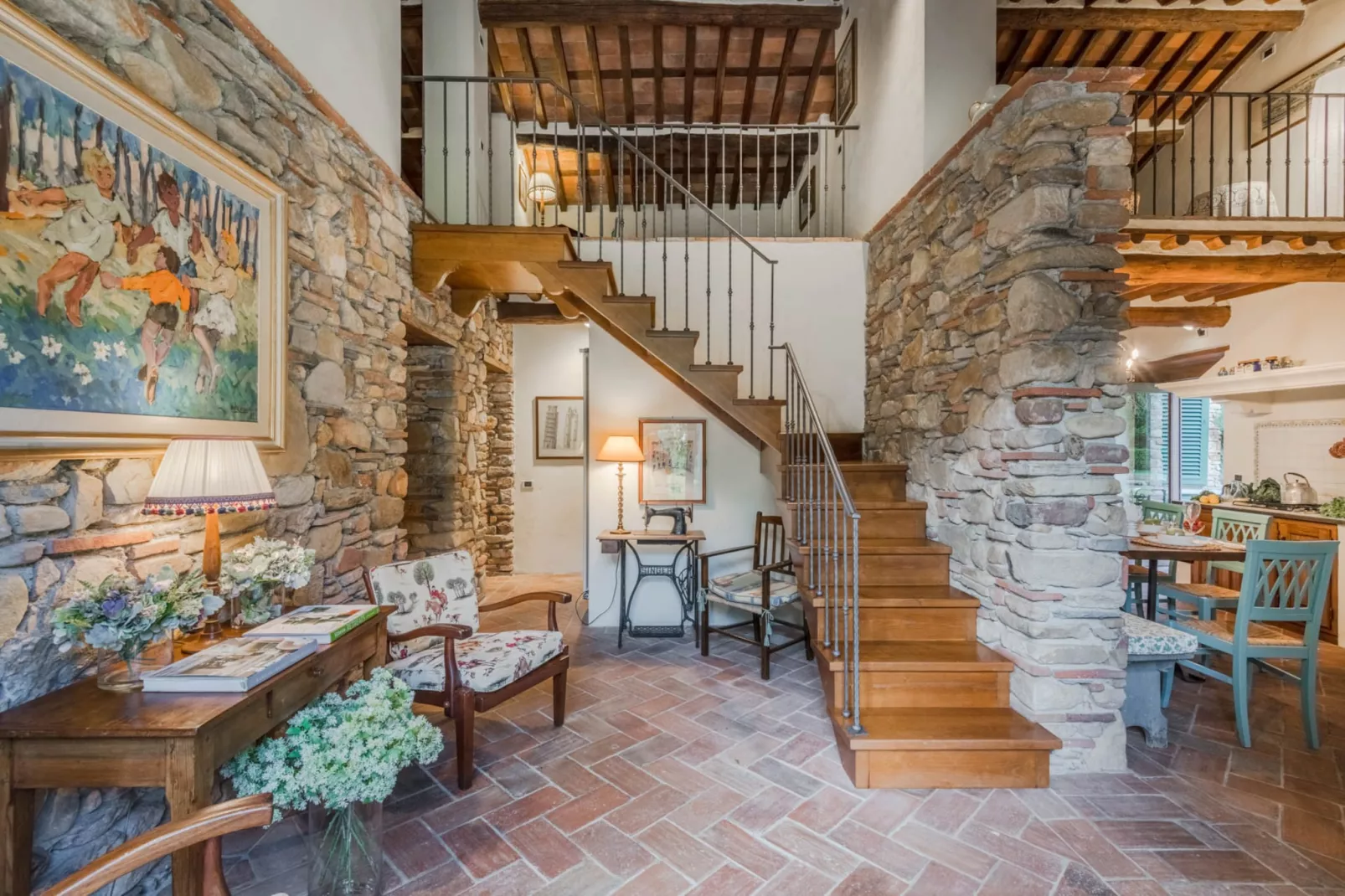 Citrus Charm Farmhouse - Woonkamer