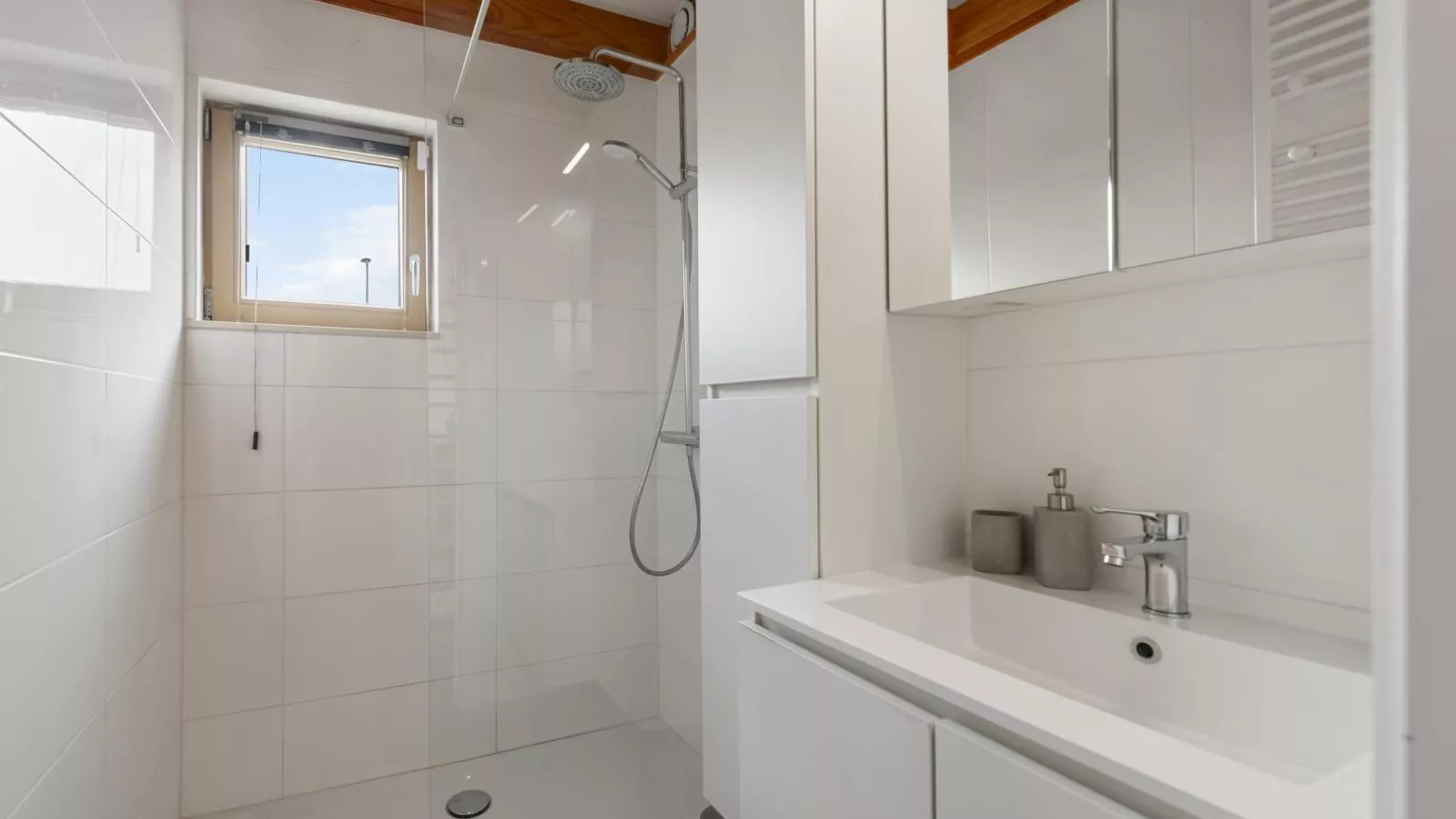 Westhinder I H91 - Badkamer