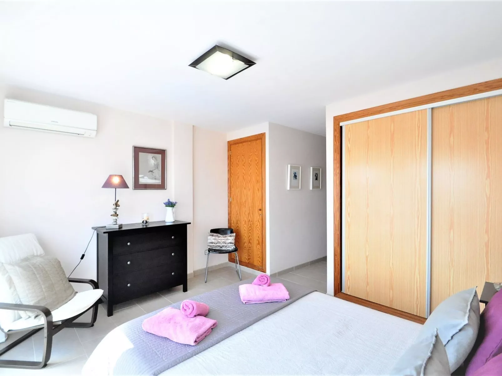 Preciosa villa con vistas al mar, piscina privada, aire acondicionado y wifi id - Binnen