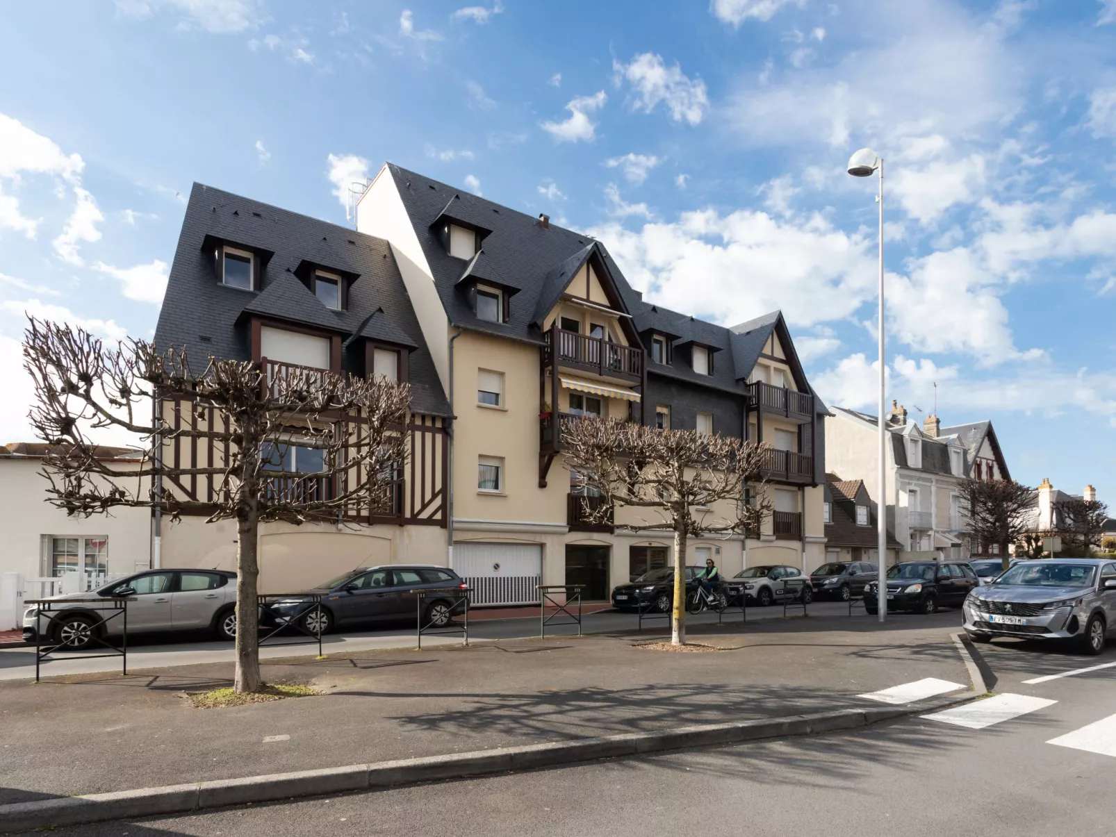 Le Carrousel des Sports - Buiten