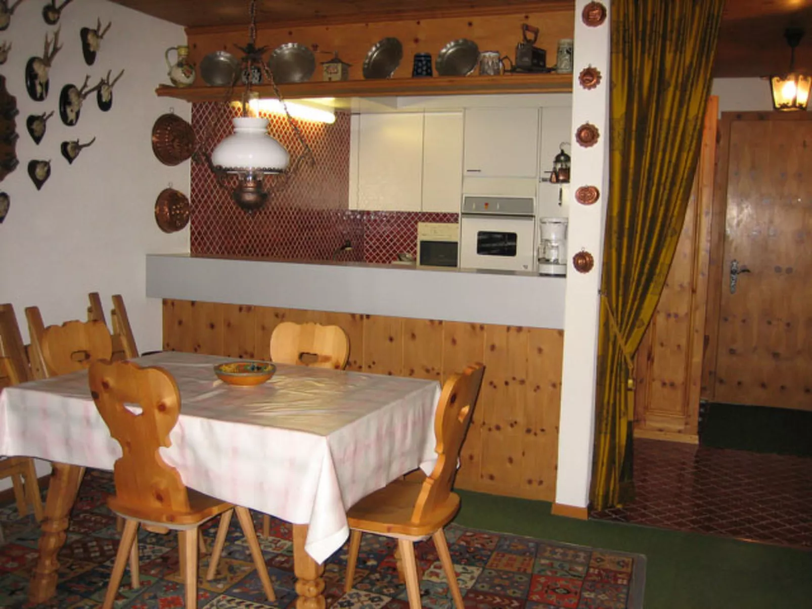Ner B / Hartl, (Flims Dorf). 2.5 Zimmerwohnung - Binnen