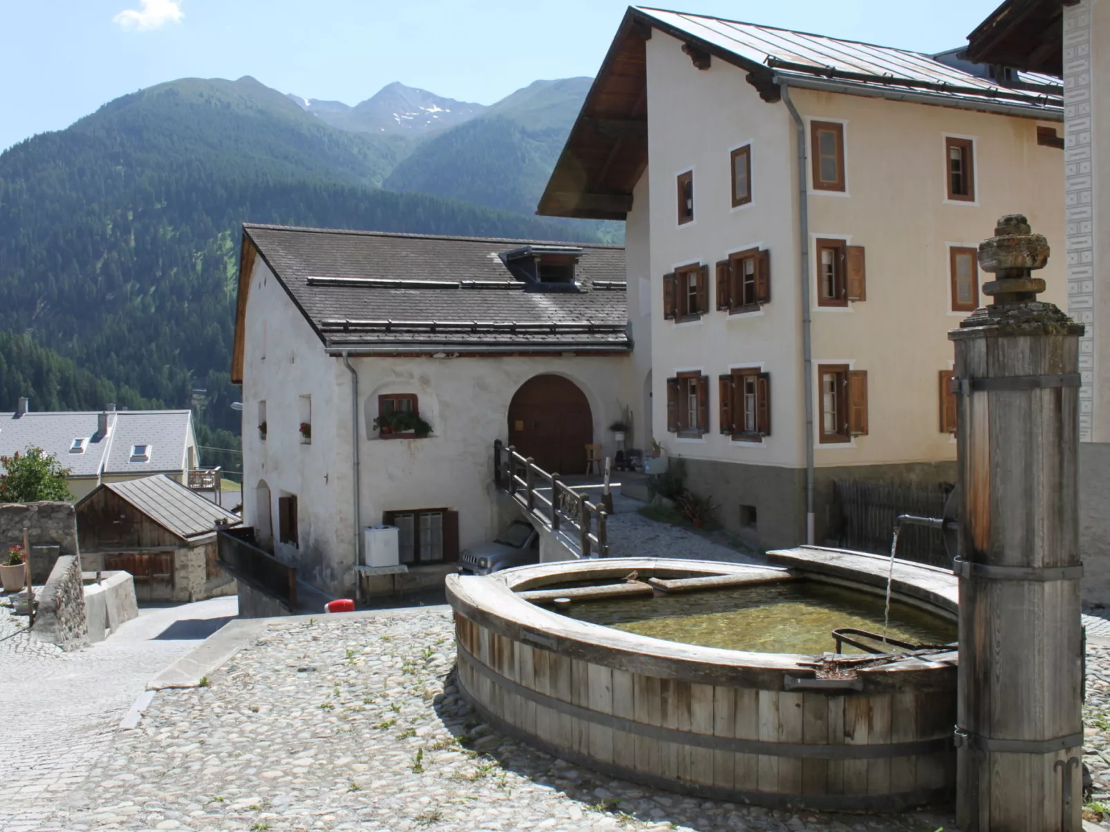 Chasa Crusch 117, (Ardez). - Buiten
