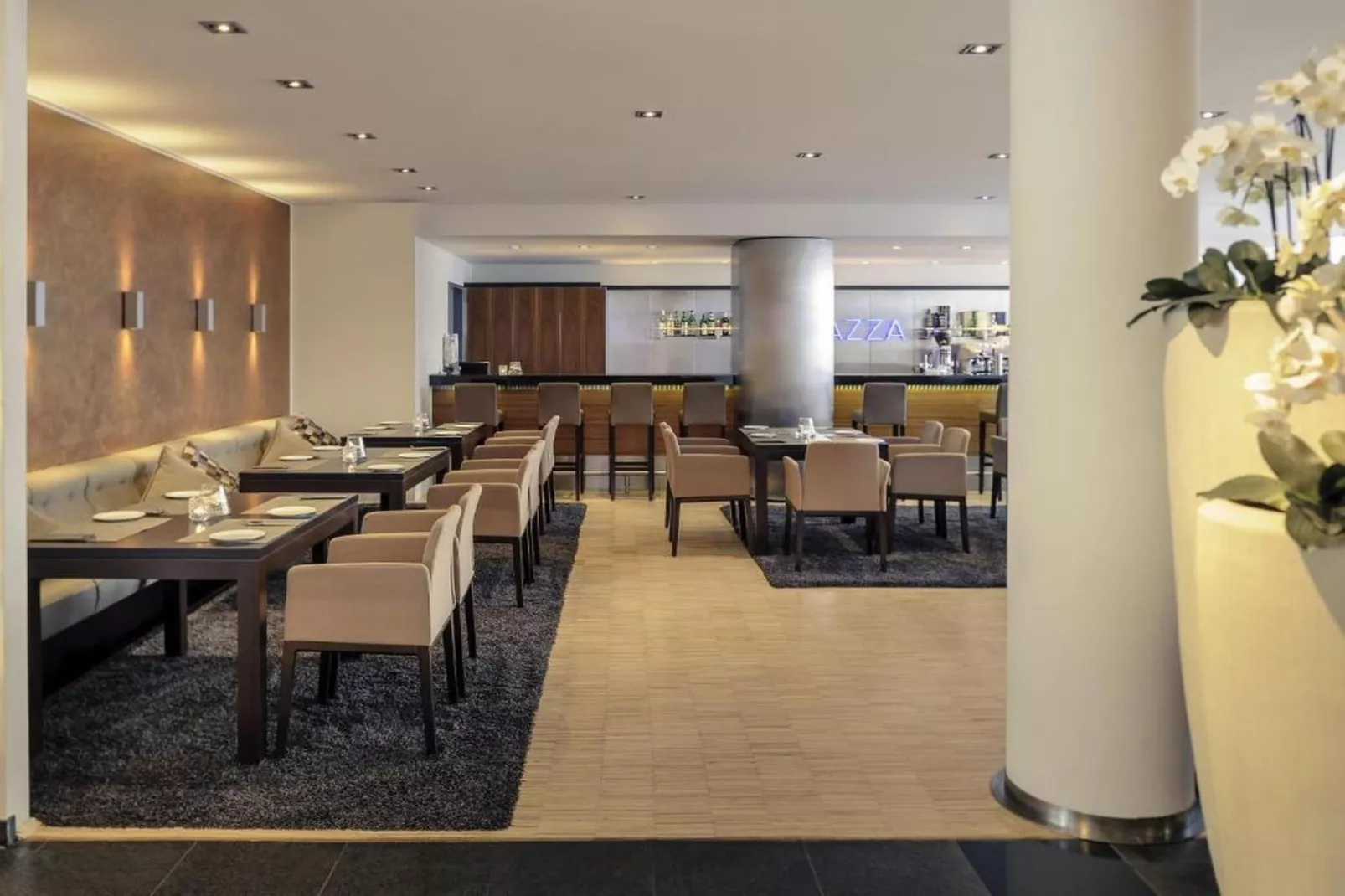 Hotel Düsseldorf - Deluxe Double room - Faciliteiten