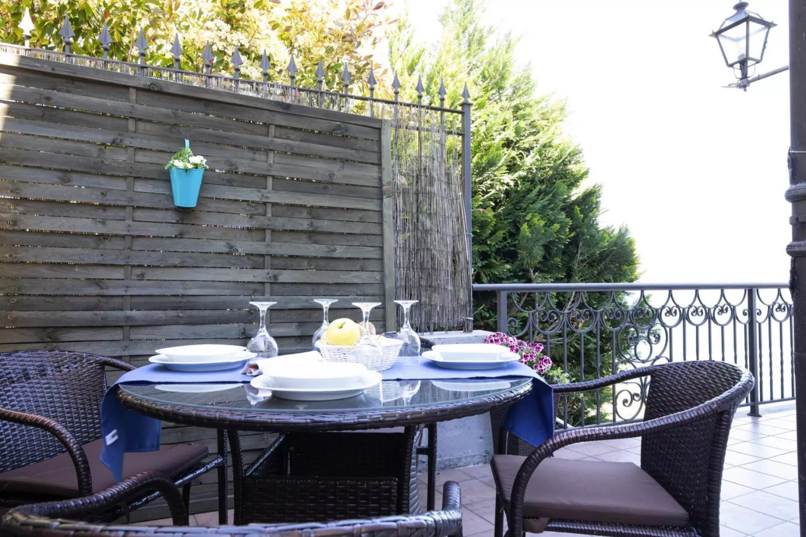Residence Casa & Vela SRL, Oggebbio-Bilo fino 2 - Buitenkant zomer