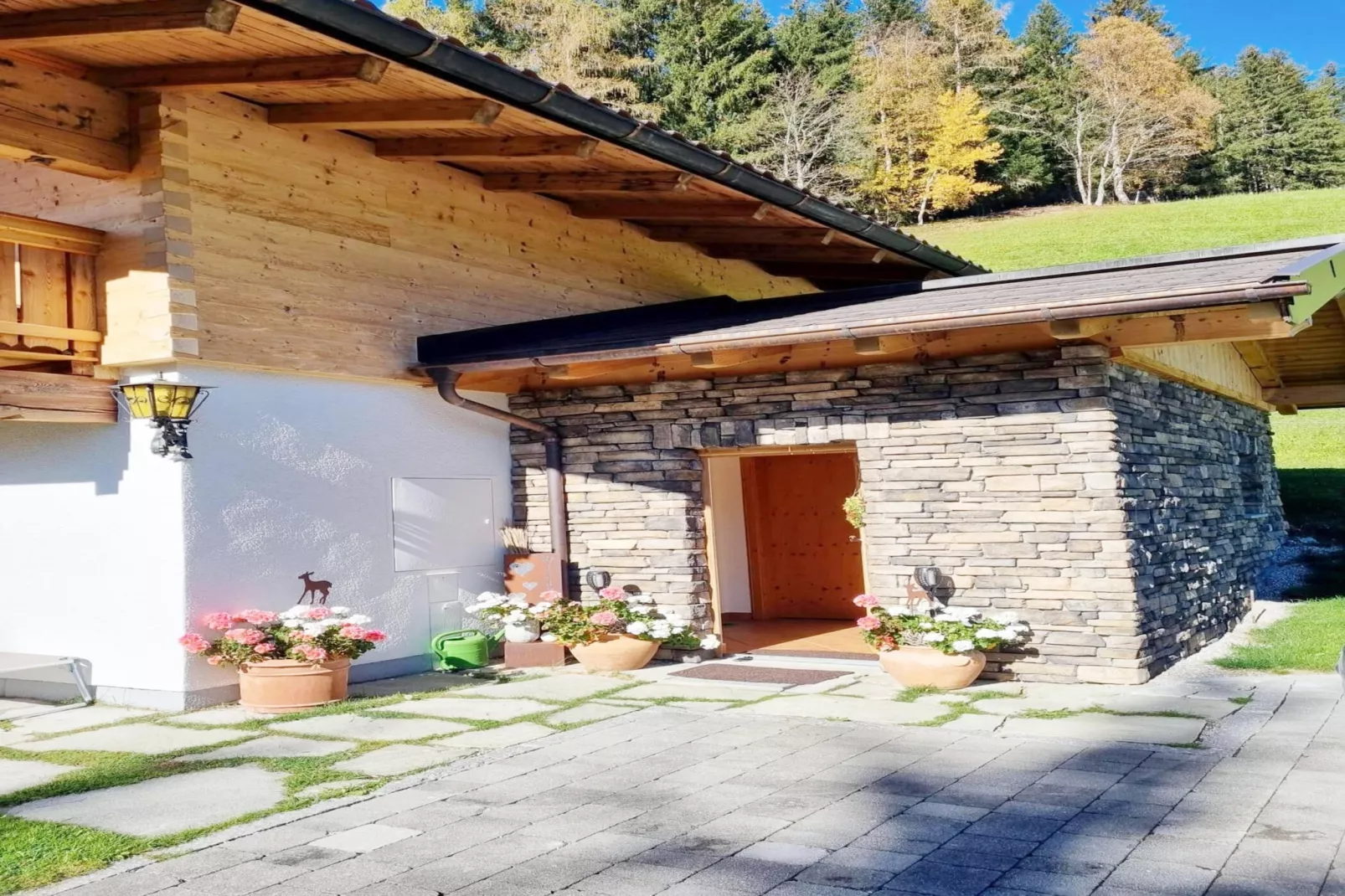 Ferienhaus Aigenberg - Buitenkant zomer
