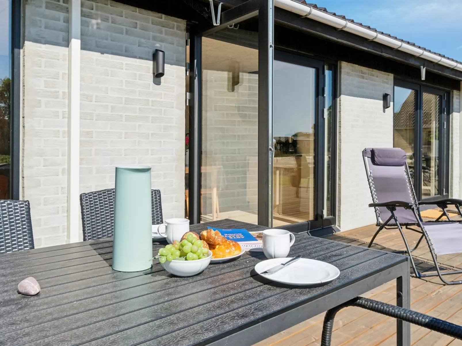 "Yari" - 50m from the sea - Buiten