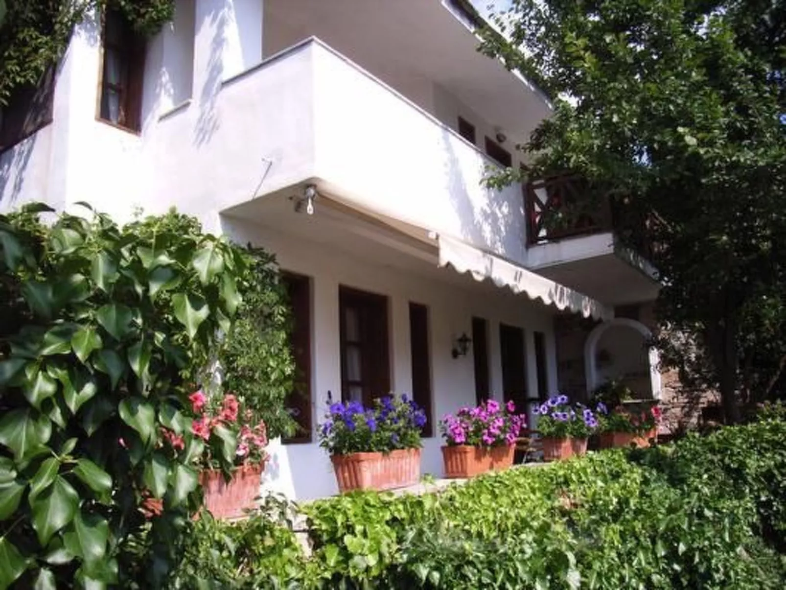 Villa Daphne - Image-tags.info
