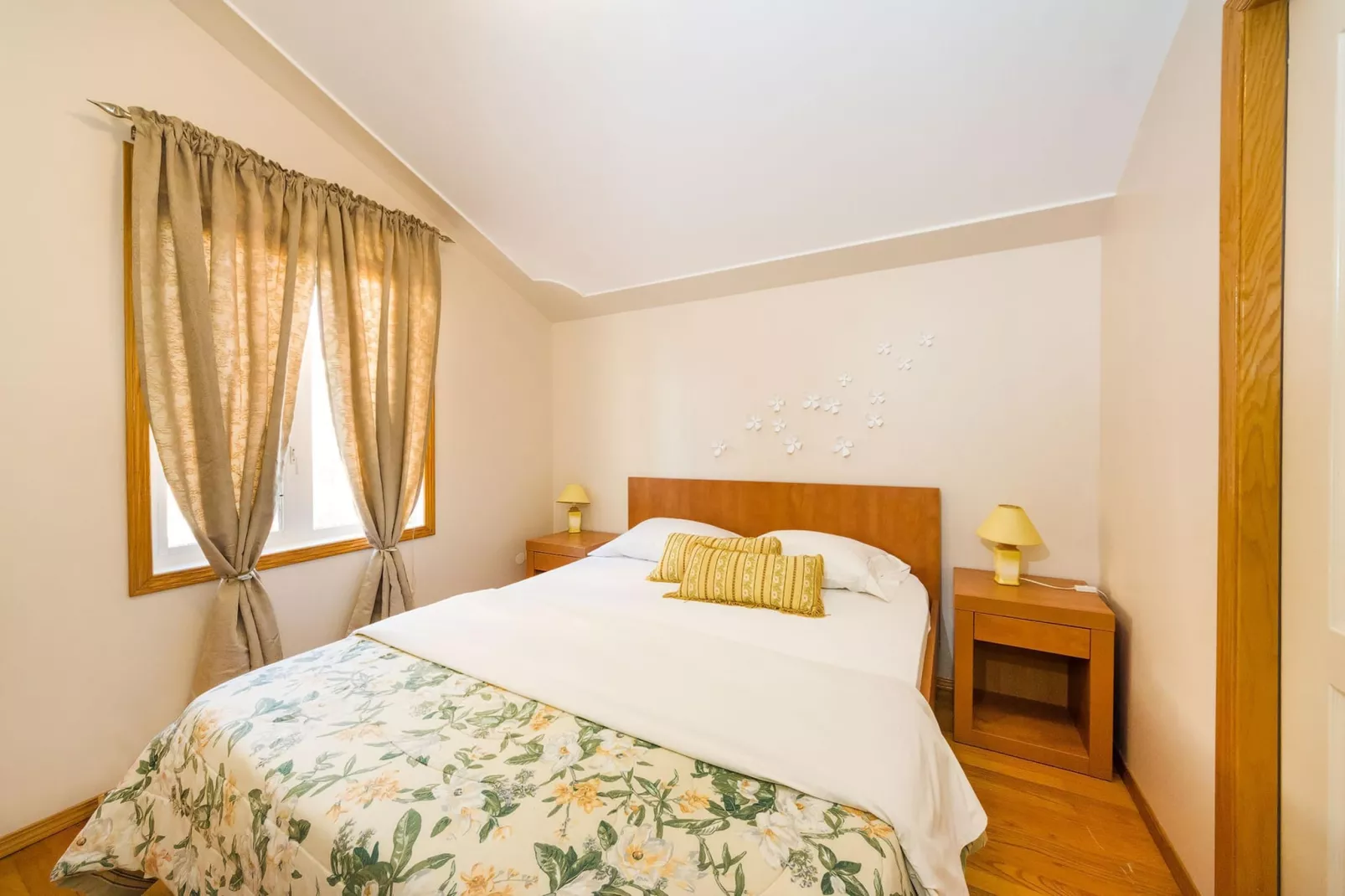 Beachfront apartment Mareo 6 - Slaapkamer