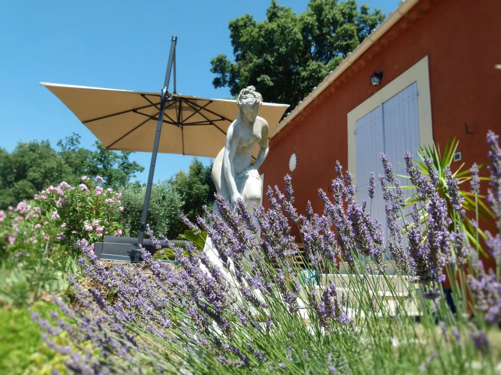 Möblierte Touristenunterkunft für sechs Personen - Image-tags.info