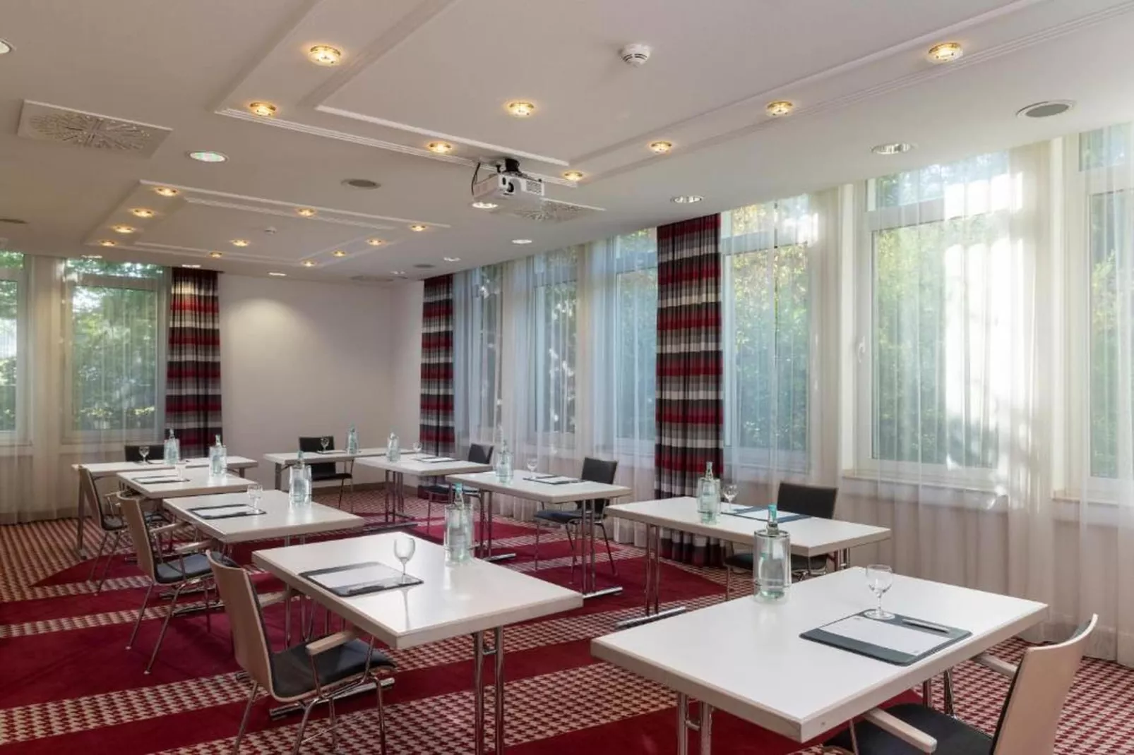 Holiday Inn Frankfurt Neu-Isenb - One-Bedroom Suite double Sofa Bed - Faciliteiten