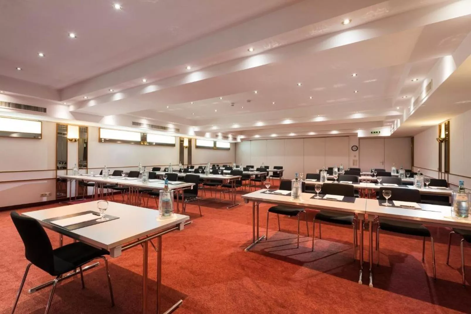Offenburg City - Superior double room - Image-tags.hotelfacilitiesandservices