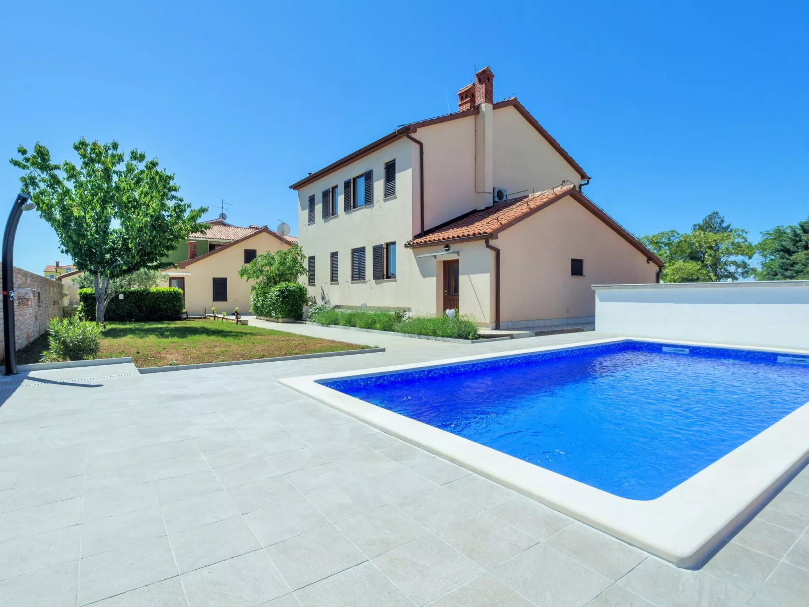 Villa Valbandon - Buiten
